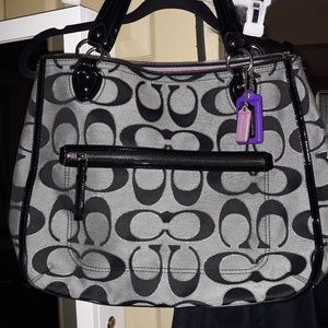 COACH HANDBAG